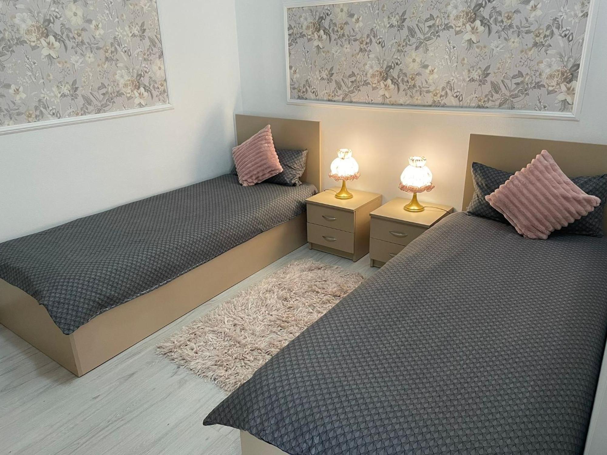 Sara Apartament Lugoj Eksteriør billede